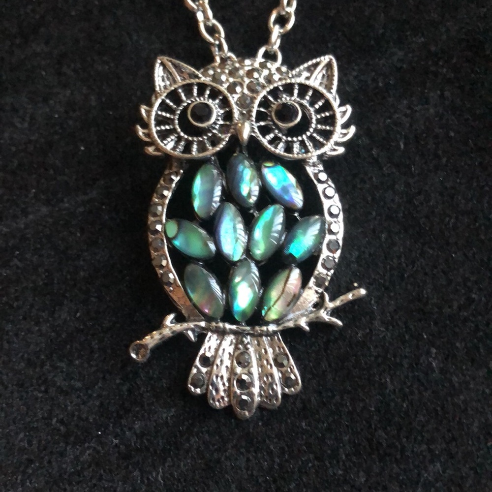 - 🦉 OWL Pendant/Necklace - Picture 7 of 7
